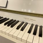 پیانو یاماها P125 کابین شده طرح آکوستیک