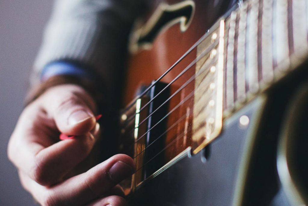 تفاوت ریف گیتار و لید گیتار